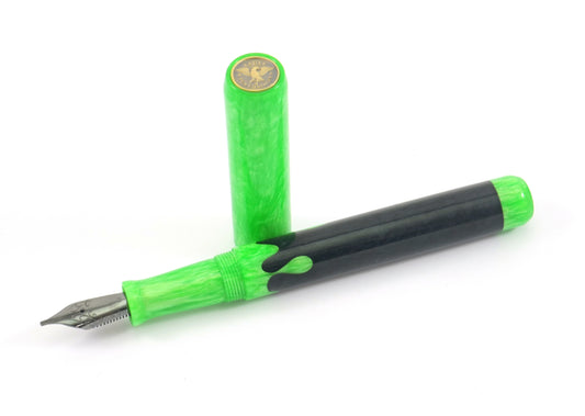 Green Pearl Drip Fountain Pen